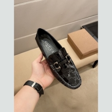 Gucci Leather Shoes